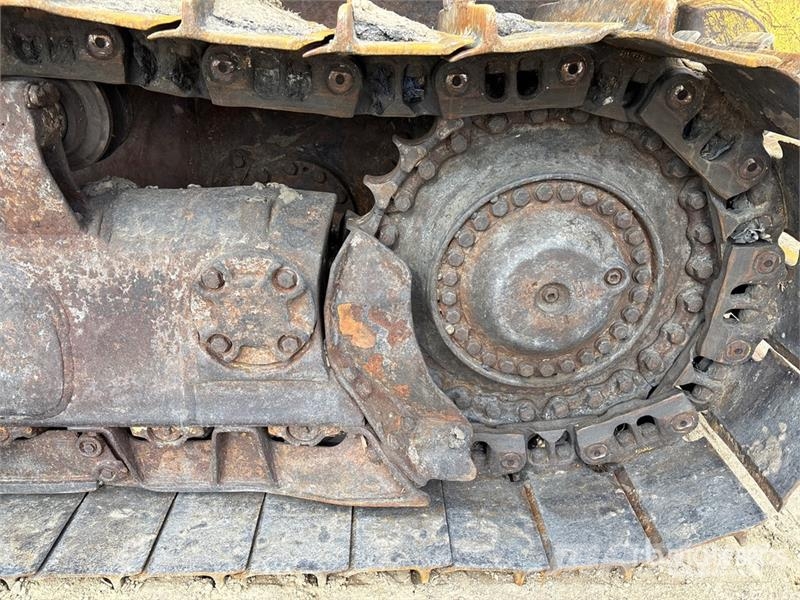 Komatsu D65WX-17 Crawler Dozer Crawler dozers