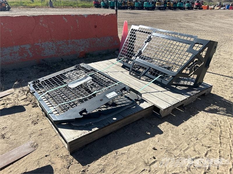 Komatsu D71PX-24 Screen Ďalšie komponenty