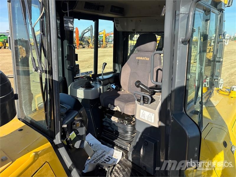 Komatsu D71PXI-24 Crawler Dozer Crawler dozers