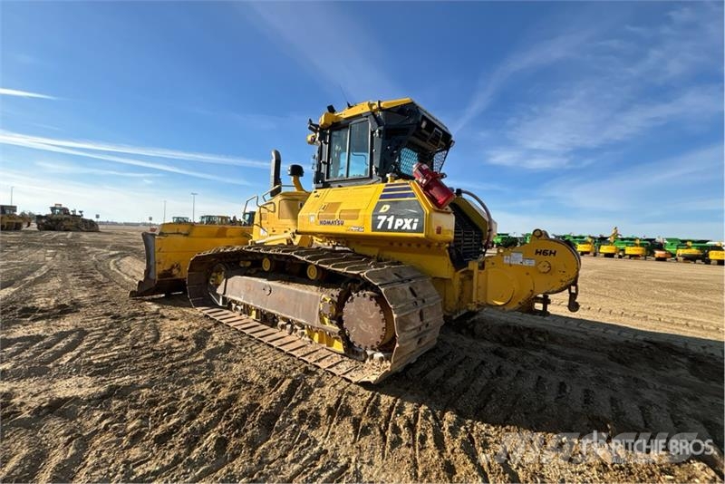 Komatsu D71PXI-24 Crawler Dozer Верижни булдозери