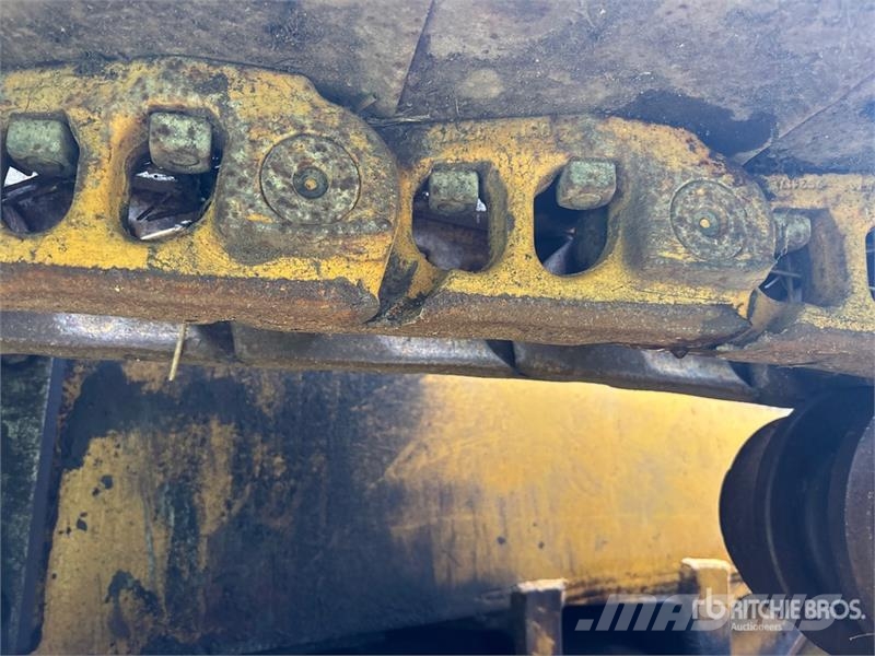 Komatsu D85E 履带式推土机
