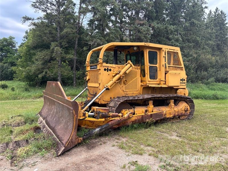 Komatsu D85E Vikšriniai buldozeriai