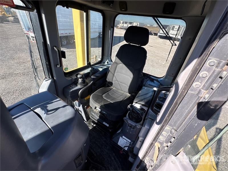 Komatsu D85EX-15 Верижни булдозери