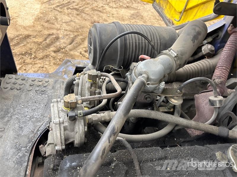 Komatsu FG30HT-12 شاحنات ذات رافعات شوكية - أخرى