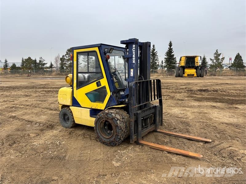 Komatsu FG30HT-12 شاحنات ذات رافعات شوكية - أخرى