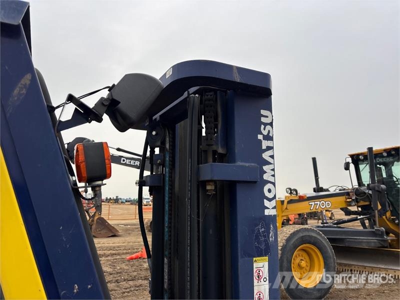 Komatsu FG30HT-12 شاحنات ذات رافعات شوكية - أخرى