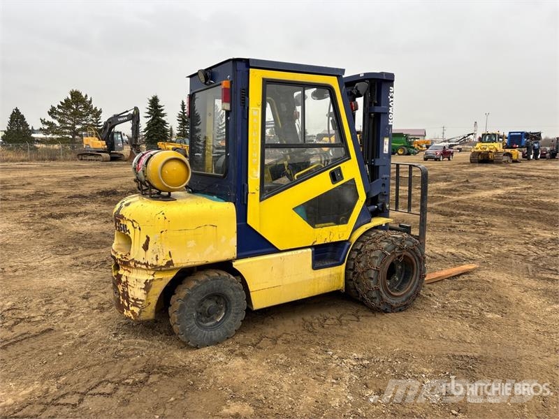 Komatsu FG30HT-12 شاحنات ذات رافعات شوكية - أخرى