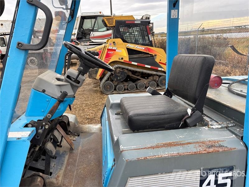 Komatsu FG45T-6 9260 lb Forklift Viličarji - drugo