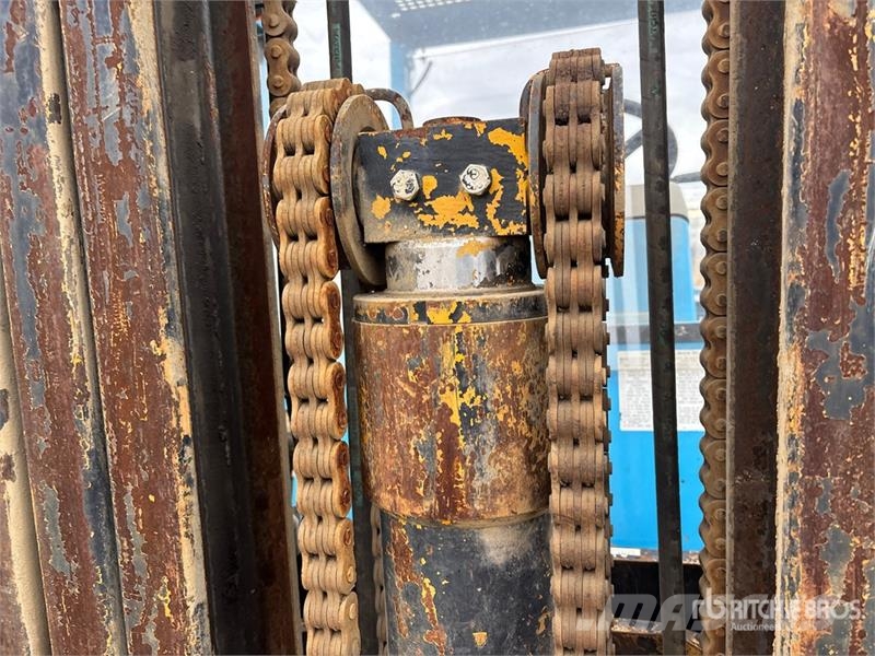Komatsu FG45T-6 9260 lb Forklift Viličarji - drugo
