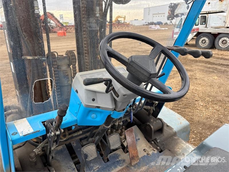Komatsu FG45T-6 9260 lb Forklift Viličarji - drugo