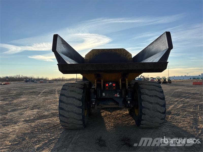 Komatsu HM300-3 Dumper - Knickgelenk