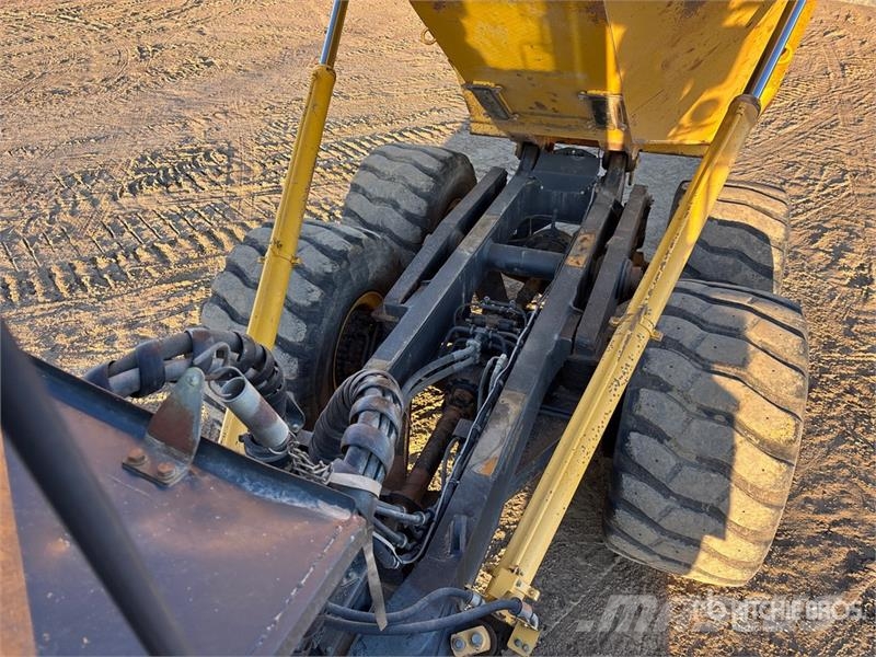 Komatsu HM300-3 Dumper - Knickgelenk