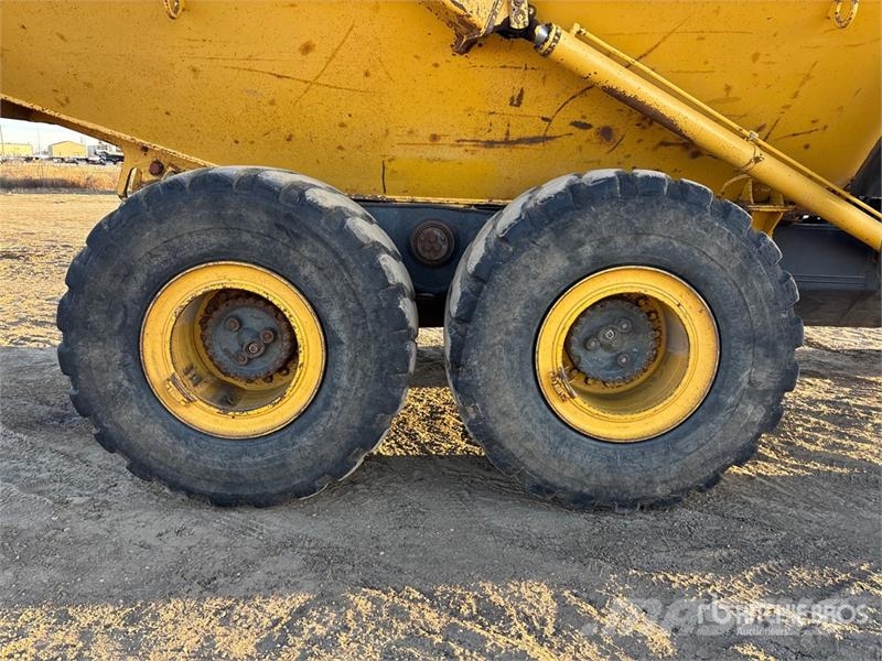 Komatsu HM300-3 Dumper - Knickgelenk