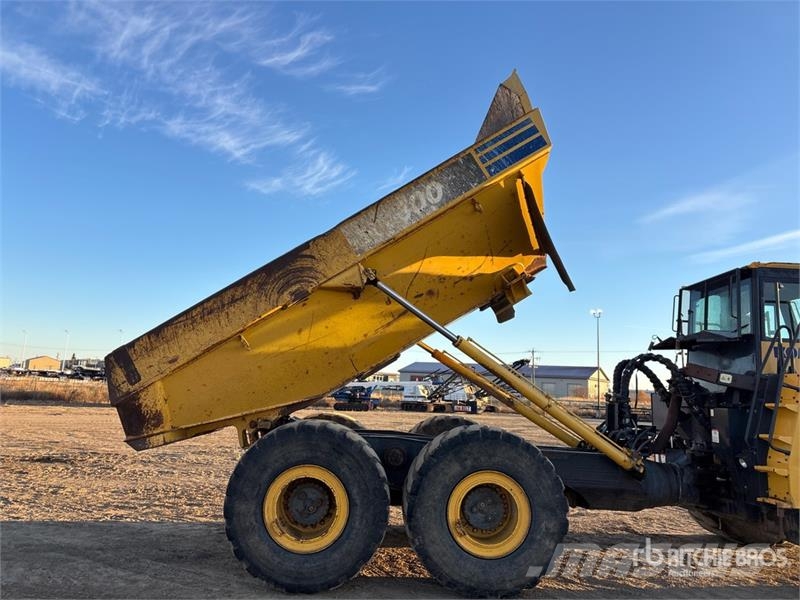 Komatsu HM300-3 Dumper - Knickgelenk