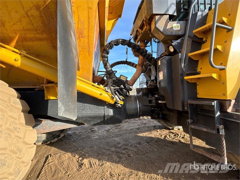 Komatsu HM400-5 Dumpperit