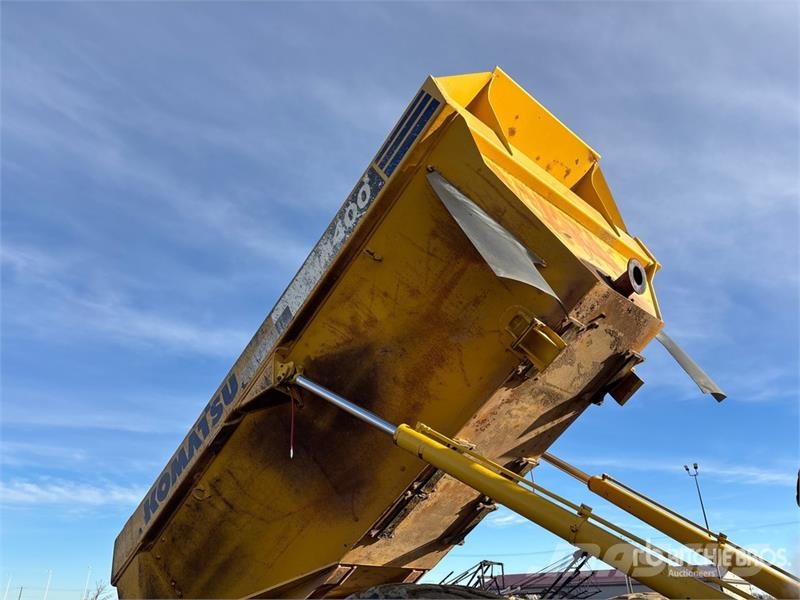 Komatsu HM400-5 Dumpperit