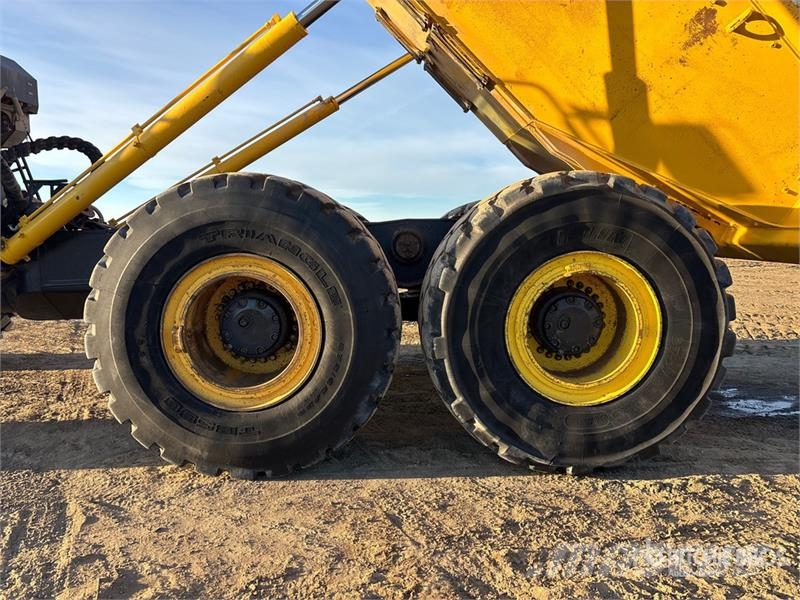 Komatsu HM400-5 Dumper - Knickgelenk