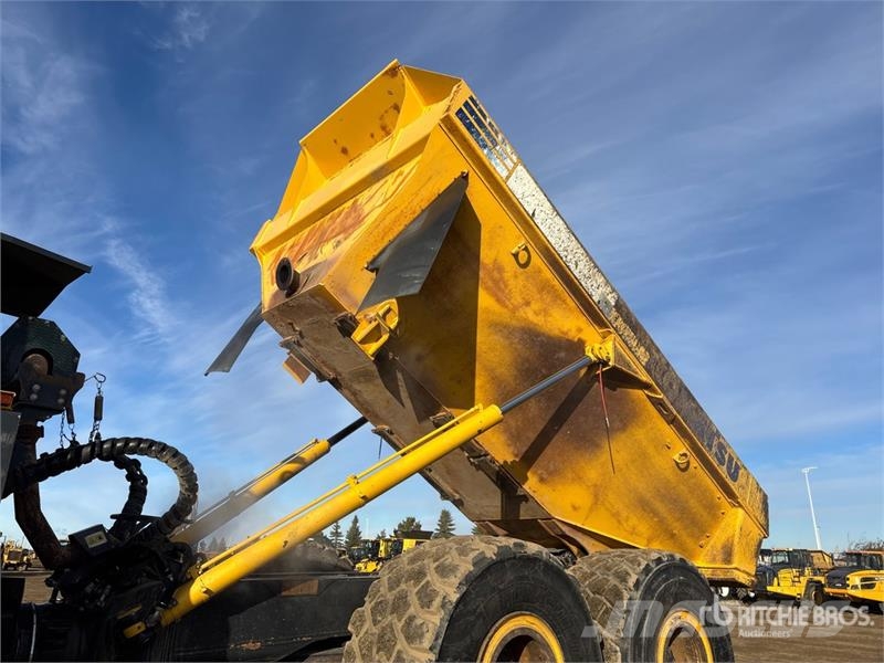Komatsu HM400-5 Dumpperit