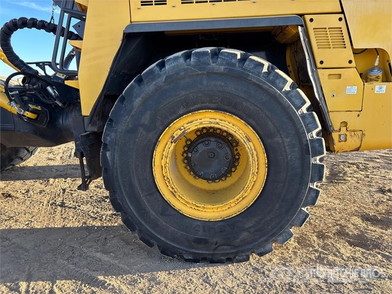 Komatsu HM400-5 Dumper - Knickgelenk