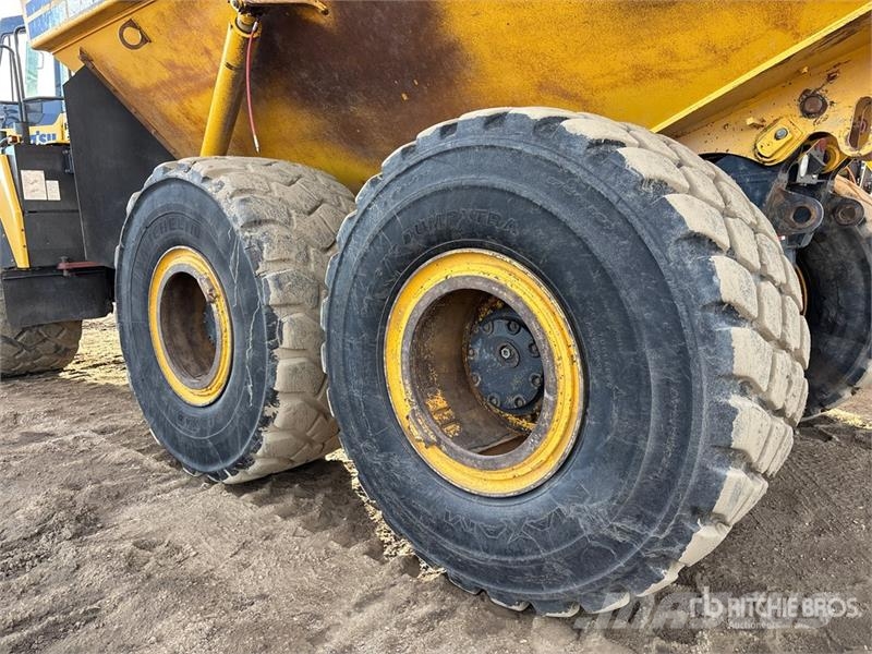 Komatsu HM400-5 Dumpperit