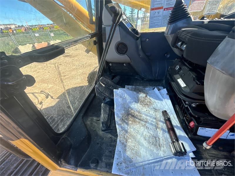 Komatsu PC 490 LC-10 Tracked Excavator (Inoperable) Paletli ekskavatörler