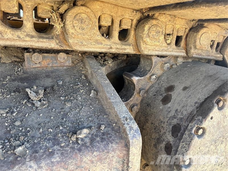 Komatsu PC 490 LC-10 Tracked Excavator (Inoperable) Paletli ekskavatörler