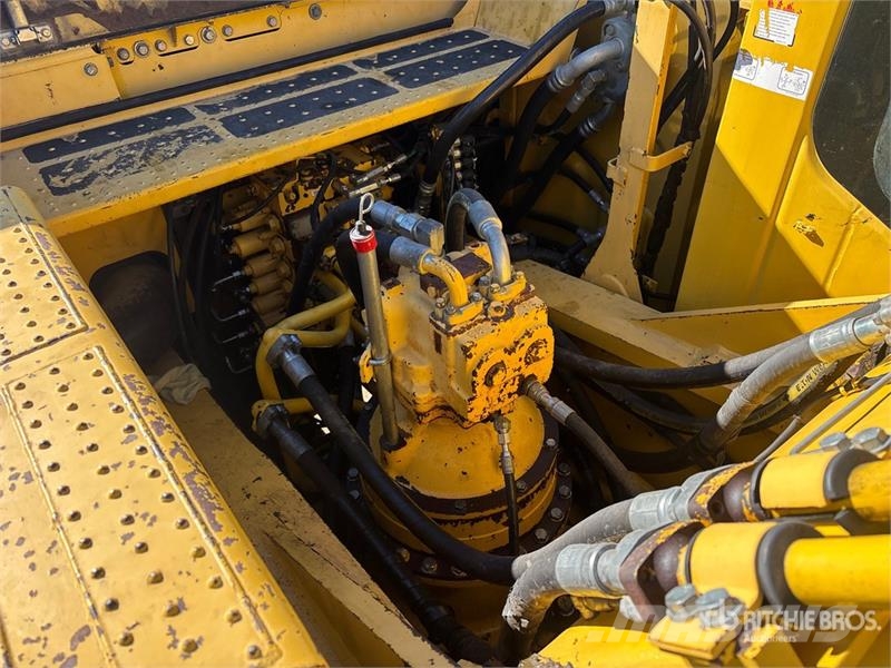Komatsu PC 490 LC-10 Tracked Excavator (Inoperable) Paletli ekskavatörler