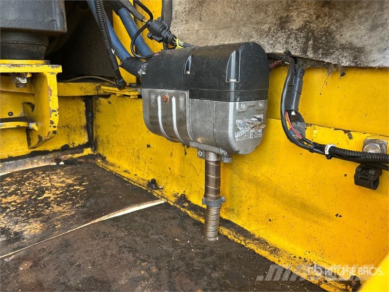Komatsu PC360LC-10 Tracked Excavator Crawler excavators