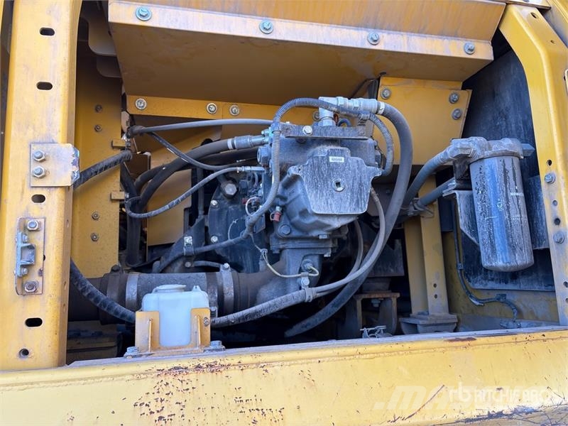 Komatsu PC360LC-11 Raupenbagger