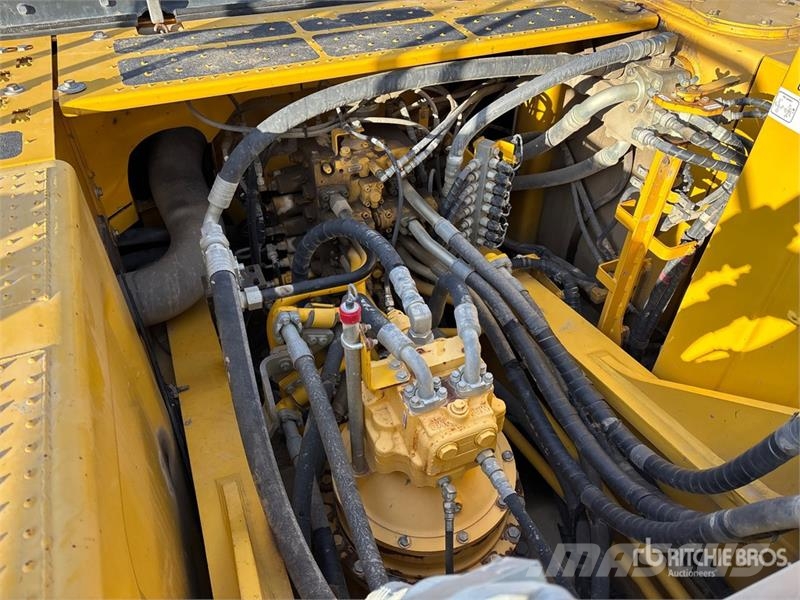 Komatsu PC360LC-11 Raupenbagger