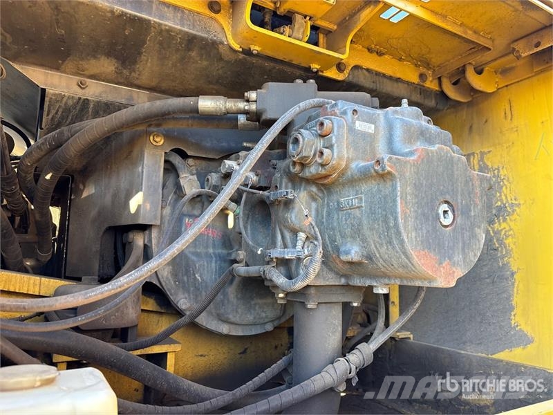 Komatsu PC400LC-7 Tracked Excavator Bandgrävare