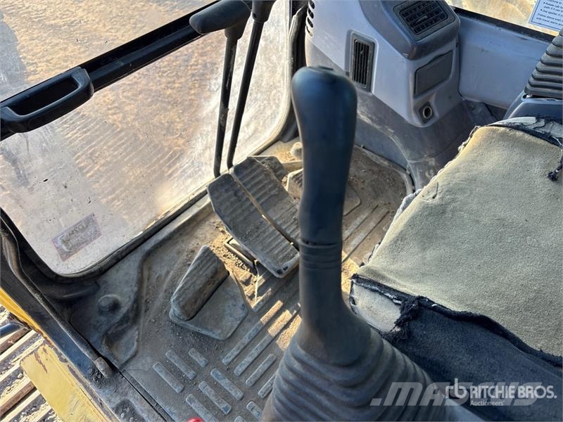 Komatsu PC400LC-7 Tracked Excavator Bandgrävare