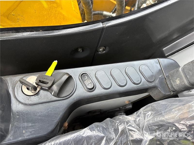 Komatsu PC60-8 Mini Excavator Мини екскаватори < 7 т