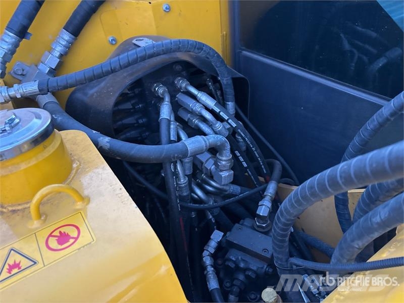 Komatsu PC60-8 Mini Excavator Мини екскаватори < 7 т