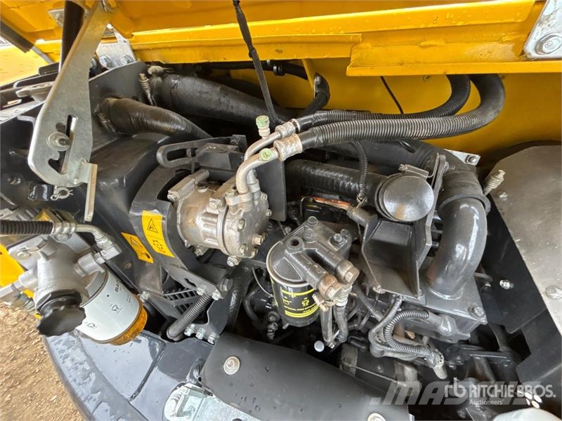 Komatsu PC60-8 Mini Excavator Мини екскаватори < 7 т