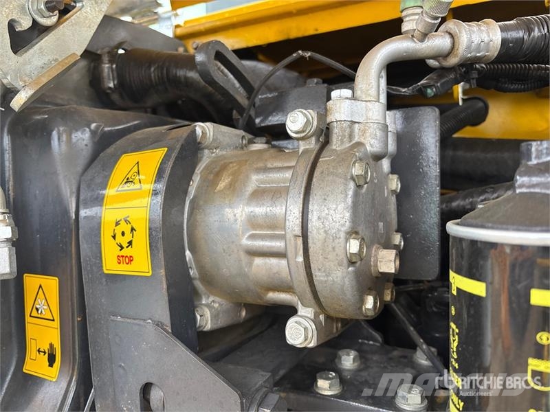 Komatsu PC60-8 Mini Excavator Мини екскаватори < 7 т