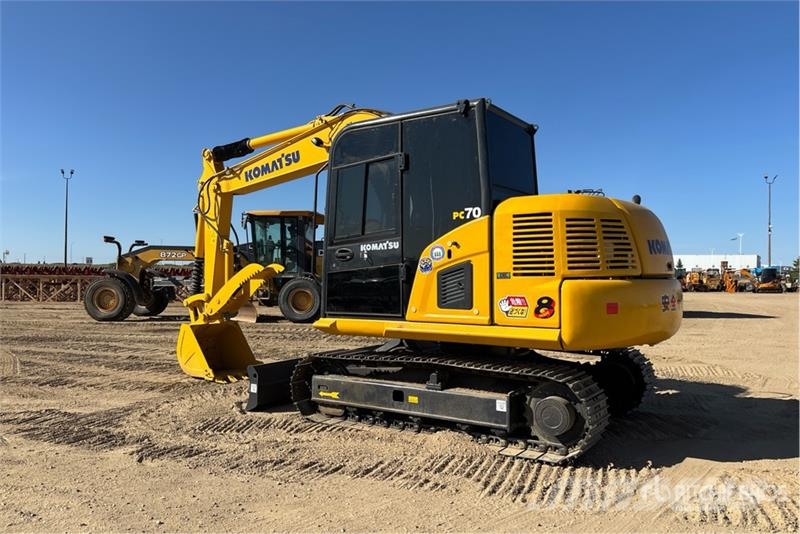 Komatsu PC70-8 Tracked Excavator Crawler excavators