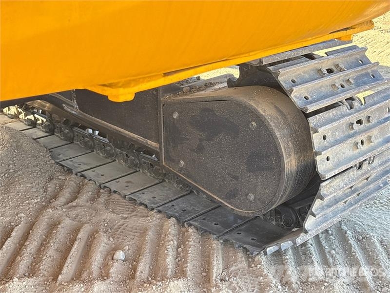 Komatsu PC70-8 Tracked Excavator Crawler excavators