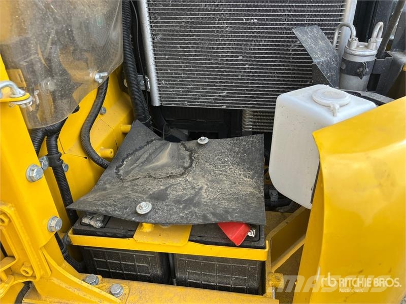 Komatsu PC70-8 Tracked Excavator Crawler excavators