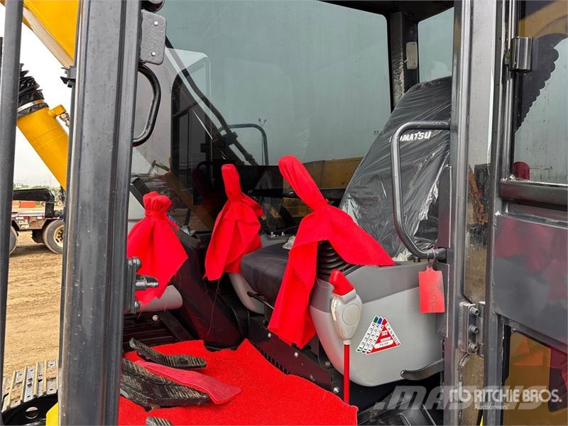 Komatsu PC70-8 Tracked Excavator Beltegraver