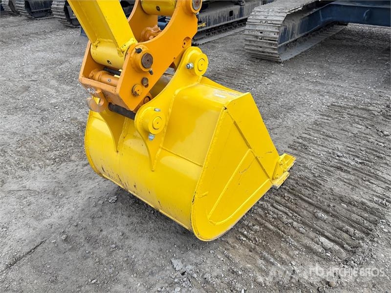 Komatsu PC70-8 Tracked Excavator حفارات زحافة