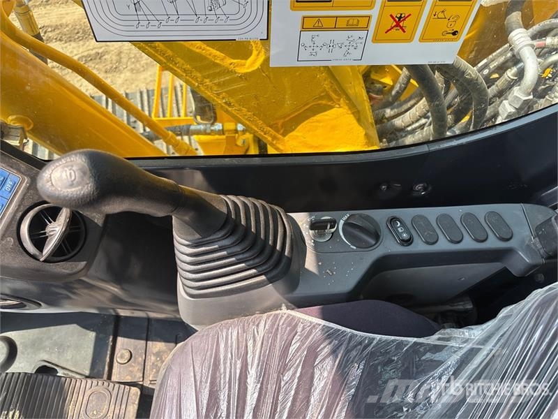 Komatsu PC70-8 Tracked Excavator Beltegraver