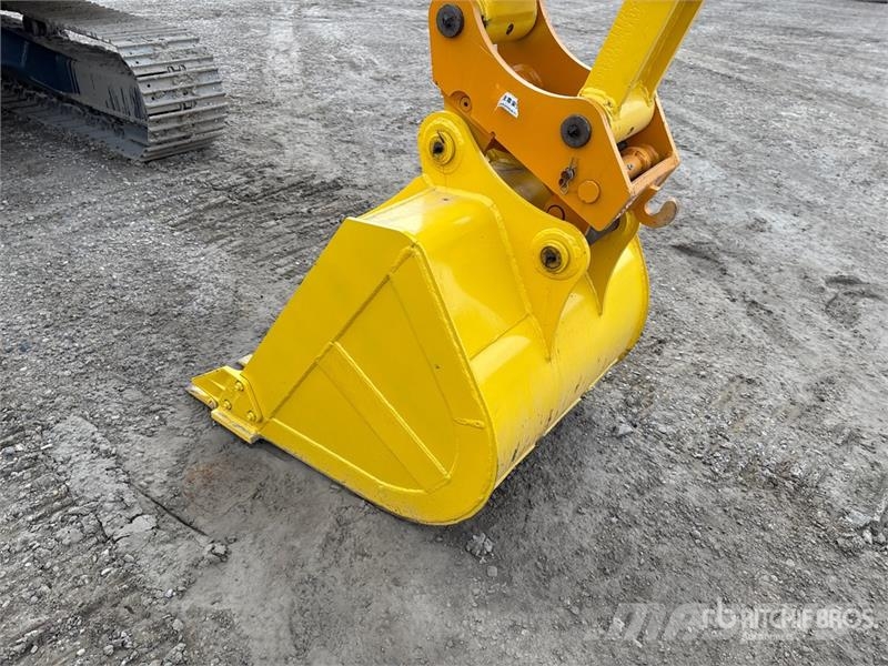 Komatsu PC70-8 Tracked Excavator حفارات زحافة