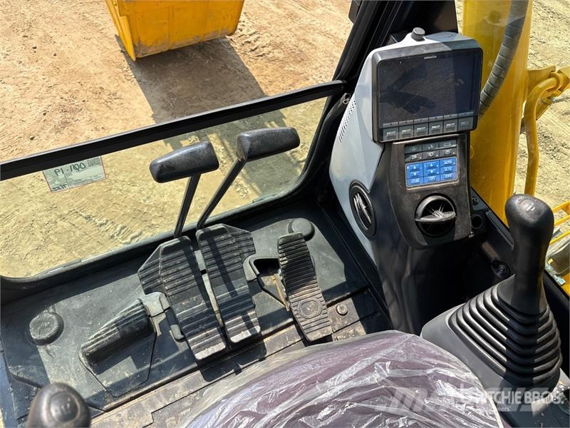 Komatsu PC70-8 Tracked Excavator Beltegraver