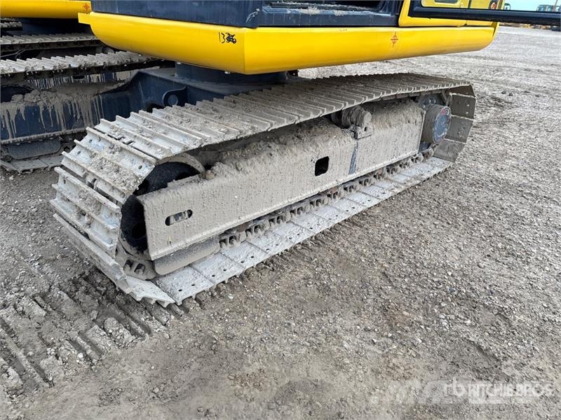 Komatsu PC70-8 Tracked Excavator حفارات زحافة