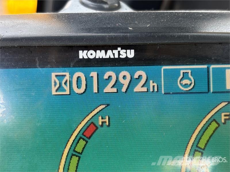 Komatsu PC70-8 Tracked Excavator Escavatori cingolati