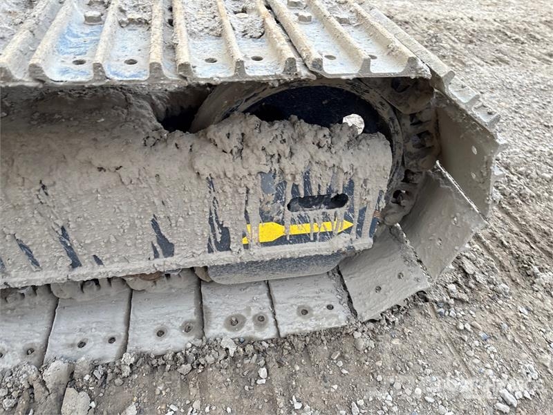 Komatsu PC70-8 Tracked Excavator حفارات زحافة