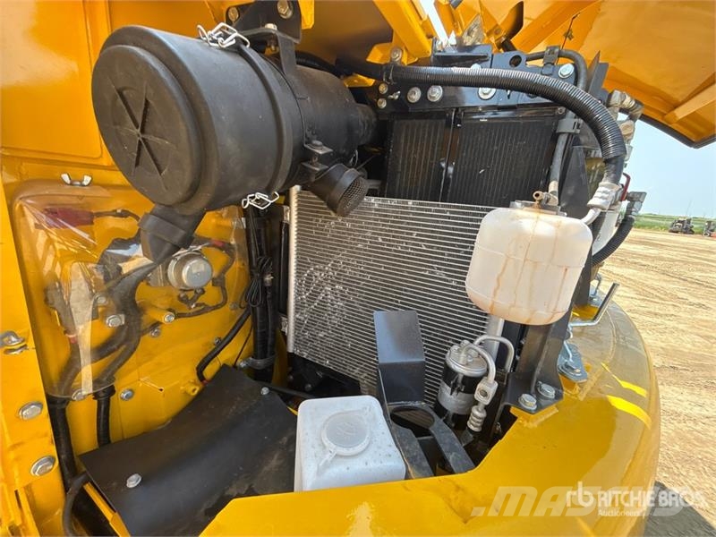 Komatsu PC70-8 Tracked Excavator Beltegraver