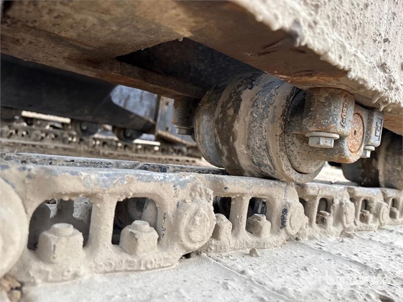 Komatsu PC70-8 Tracked Excavator حفارات زحافة