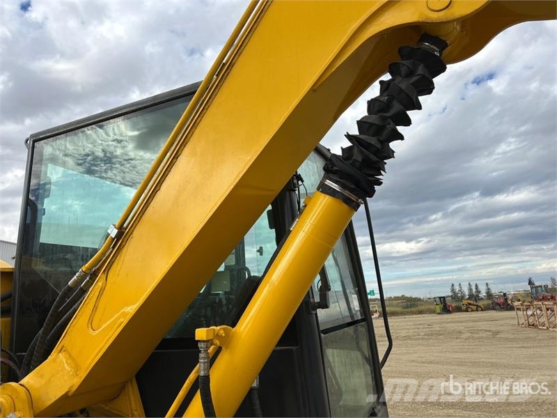 Komatsu PC70-8 Tracked Excavator Crawler excavators